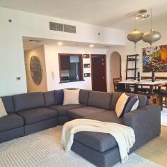 Tratoli JBR Luxury Hostel with Sea View Shared