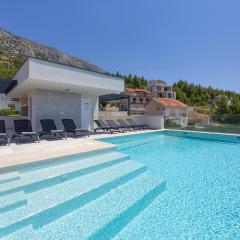 2 Bedroom Stunning Apartment In Stanici