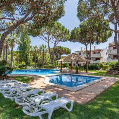 Pool Apartment Vilamoura near Old Village