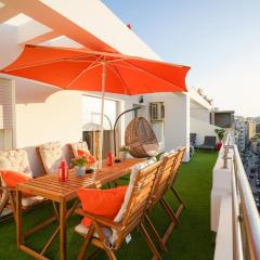 Appartement in Tanger City Center with Terasse 5 min to Tanger Marina-free Parking