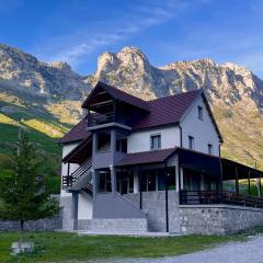 Imperio Hotel & Camping