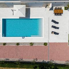Villa 65 Large 55m2 Private Heated Pool Peaceful Escape