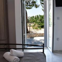 Mitsakos Golden House