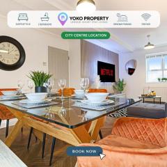 Grace House - Prime Location - Driveway Parking, Pool Table, Fast Wifi, Self Check-In and Smart TV with Sky TV and Netflix by Yoko Property