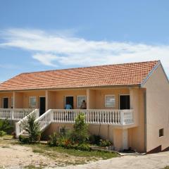 Apartments with parking space Jezera, Murter - 5107