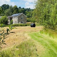 Maesyfelin Isaf Apartment