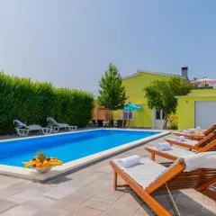 Beautiful Villa Vrljika with pool in Makarska