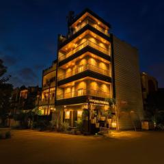 Hotel Downtown, Sector 51