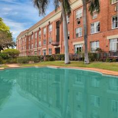 Spacious 1 Bedroom Apartment in Teneriffe Brisbane