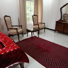 Holiday Executive Suite