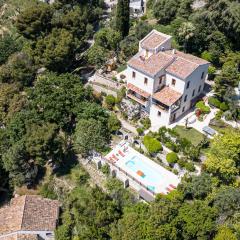 VILLA MONTE CRISTO - Villa conviviale a Nice - Superbe vue, piscine et jeux en plein air