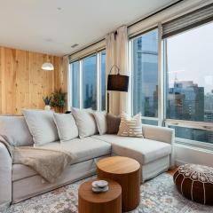 Chic Downtown Apartment with City Views near Stanley Park