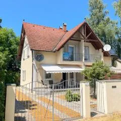 Holiday Home Freesia by Interhome