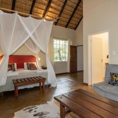 Seringa Lodge & Safaris