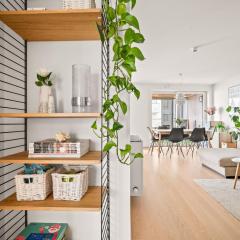 Modern & Spacious City Apartment