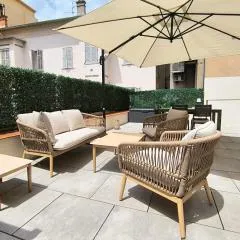 508 Cannes Spacious 4 Bedroom Apartment with Sunny Terrace