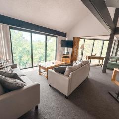 Treehouse Treetop Village105-3bed3bapools-8pp