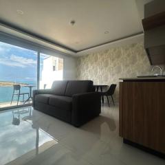 Delightful Sea View Apartment in St Pauls Bay