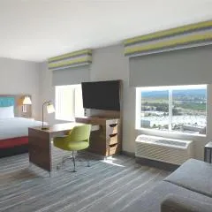 Hampton Inn By Hilton Santa Clarita-Valencia