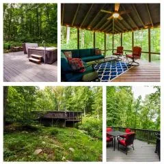 Secluded Oasis w Hot Tub, Screened-in Porch, WiFi!