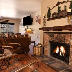 Ski View 09 Southern Comfort - On Main Street - WiFi - Cable - Fireplace - Trailer Parking In Back - Patio with Gas Grill