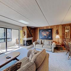 Great 2 Bedroom Condo with Mountain View!