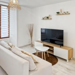 Appartement rénové, lumineux au centre de Vic