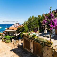 Lovely Home In Hvar With Wifi