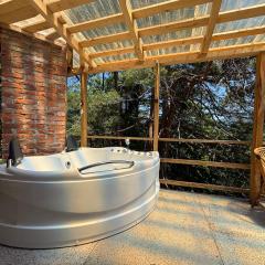 Hill House - Wine Cellar & Fishery in Varjanisi