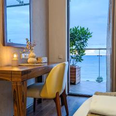 Luxury Dreamland Oasis Apartments