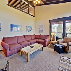 Beautiful 4 Bed Condo with Top Of The Hill Views!