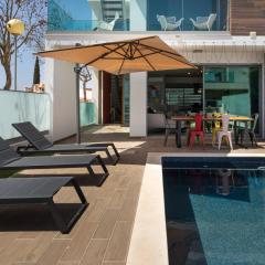 Luxury Design Villa (Private Pool & Jacuzzi)