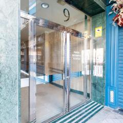 Trendy and Bright Apartment 2