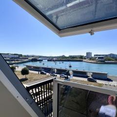 AMMG Tour Marina – Suites Signature | Vue Mer Panoramique, Jacuzzi & Design