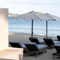 Physis Oikos Beachfront Apartments