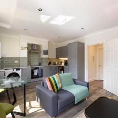 Stylish 1-BR Flat at Town Centre