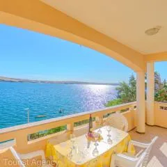 Renato Sea Breeze Apartments- Family Friendly