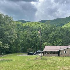 CampRV Lookout Apartment Peaceful Scenic Escape