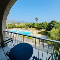 Saint-Florent studio vue piscine