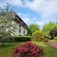 Pleasant studio with balcony 10 min from the sea