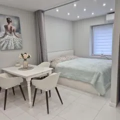 NEW STORY Apartment