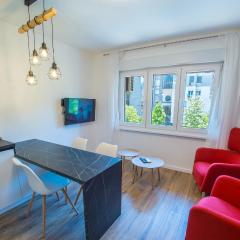 Apartment Dreaming In Color