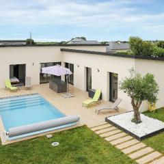 Nice Home In Saint-Pabu