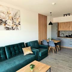 Fantastic Baltic z basenem i jacuzzi w Polanki Aqua