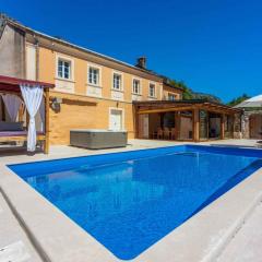 Holiday home in Bribir 39113