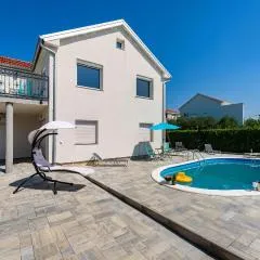 Cozy Home In Polaca With Wifi