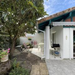 Charmant T2 mezzanine pour 4 pers. avec jardinet, proche du lac à Soustons - FR-1-379-72