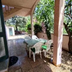 La casa nel borgo, in a cozy charming village, 15 min to Beach, Small pets welcome