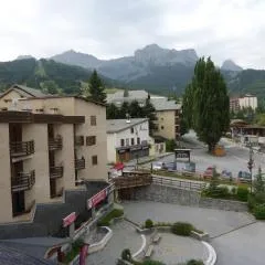 Studio 25m² au Sauze, balcon Sud-Ouest, proche pistes - FR-1-804-15