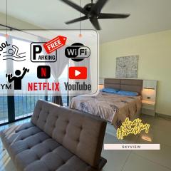 Cozy Skyview DillaSuite-Trefoil (Wifi,Pool,Netflix)